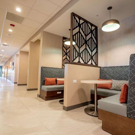 Hampton Inn By Hilton Huntley Chicago Экстерьер фото